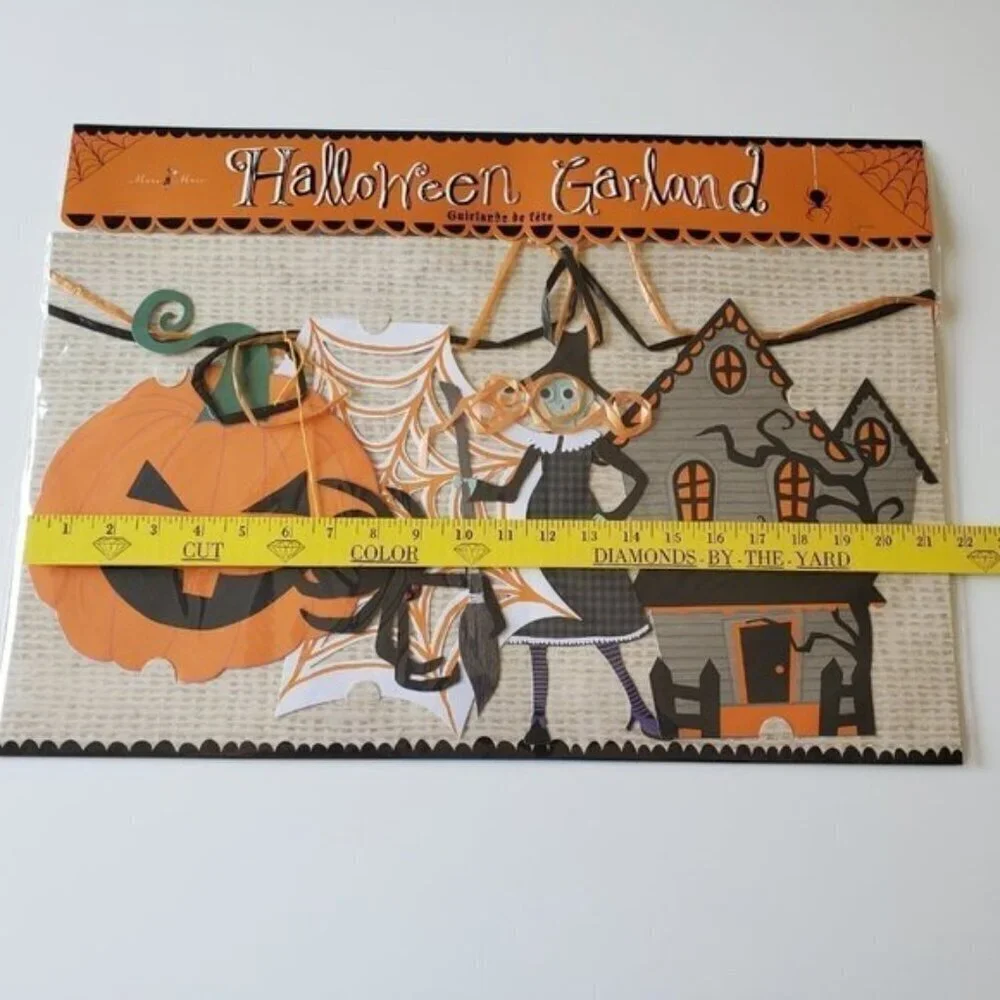 NWT - Meri Meri Halloween Paper Garland 8 ft. with 8 Pendants